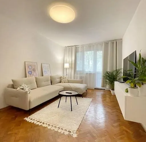 Utulny Blizko Centra Kosic Lägenhet *